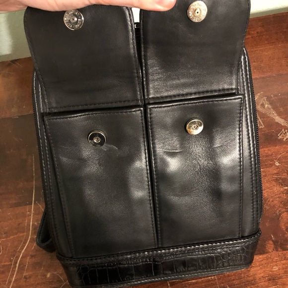 Brighton One World vintage black leather crossbody - Picture 3 of 6